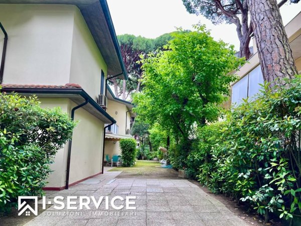 casa indipendente in vendita a Cervia in zona Milano Marittima
