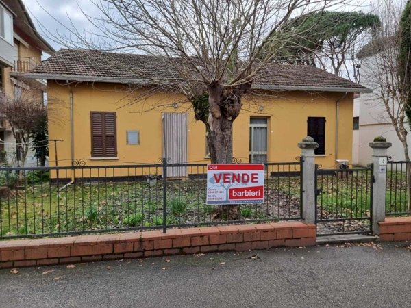 casa indipendente in vendita a Cervia