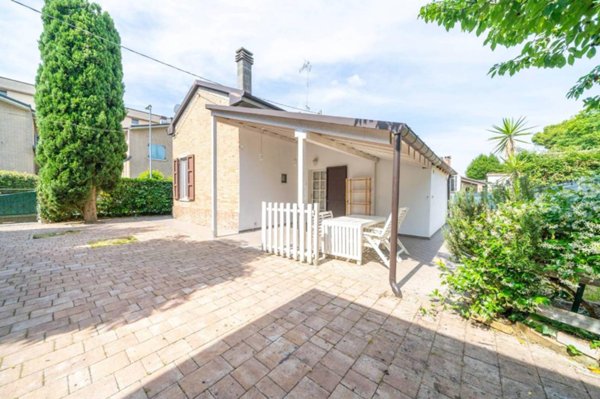 casa indipendente in vendita a Cervia in zona Castiglione di Cervia