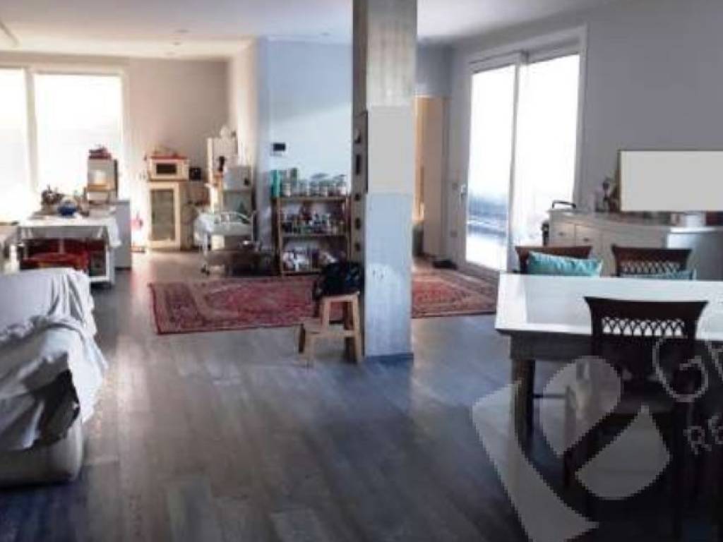 casa indipendente in vendita a Cervia in zona Pinarella