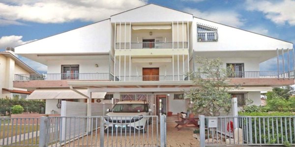casa indipendente in vendita a Cervia