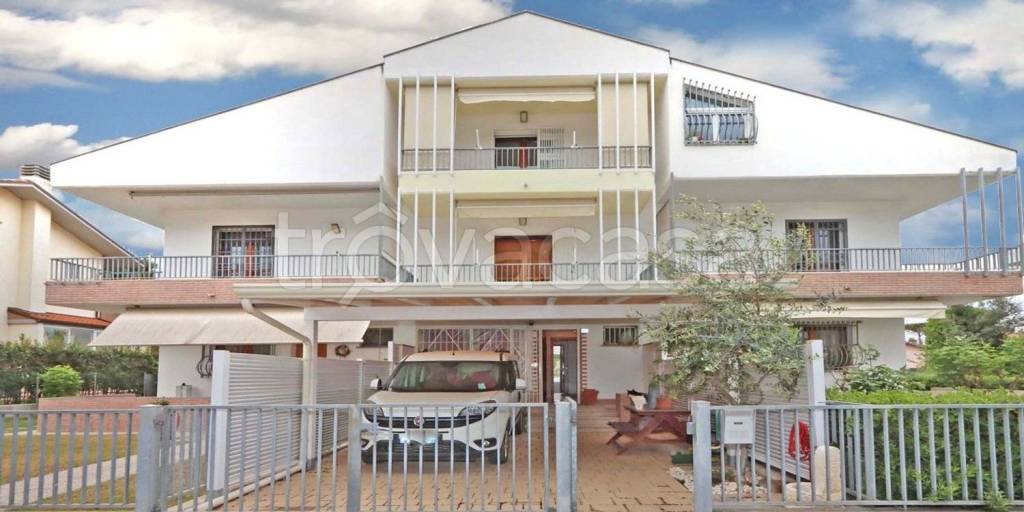 casa indipendente in vendita a Cervia