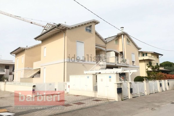 appartamento in vendita a Cervia in zona Pinarella