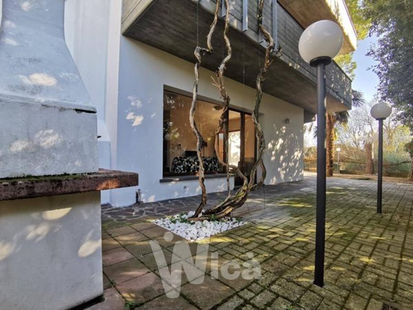 casa indipendente in vendita a Cervia
