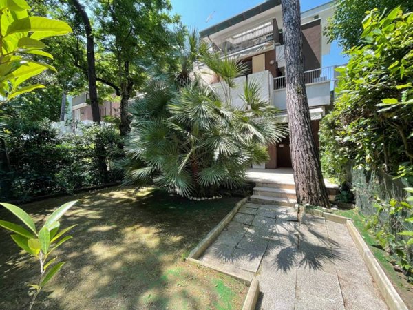appartamento in vendita a Cervia in zona Milano Marittima