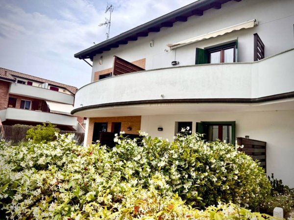 casa indipendente in vendita a Cervia