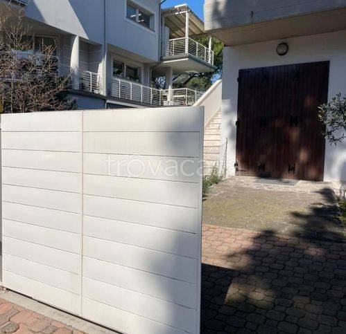 appartamento in vendita a Cervia in zona Milano Marittima