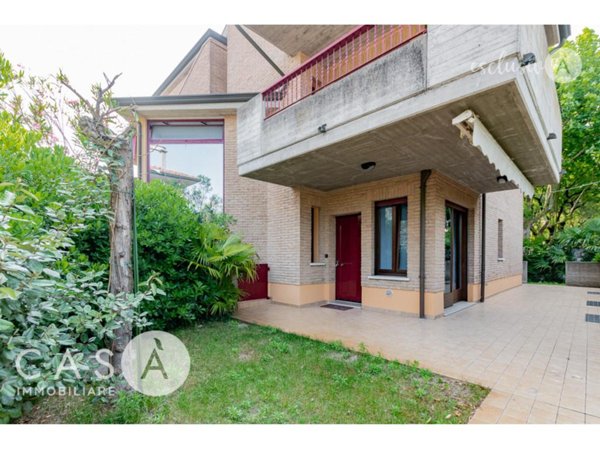 appartamento in vendita a Cervia in zona Pinarella