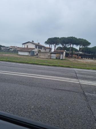 casa indipendente in vendita a Cervia in zona Pinarella