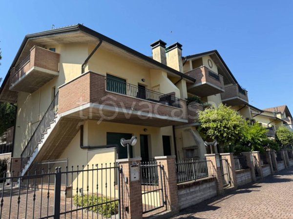appartamento in vendita a Cervia in zona Pinarella