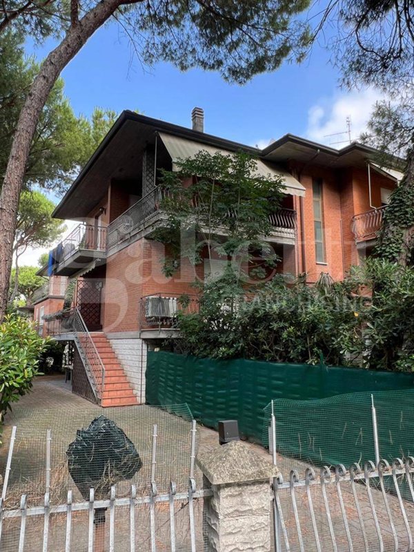 appartamento in vendita a Cervia in zona Milano Marittima
