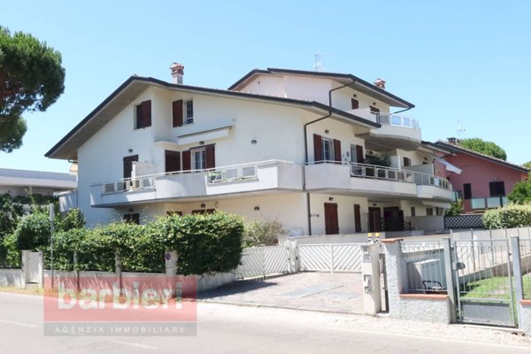 appartamento in vendita a Cervia in zona Pinarella