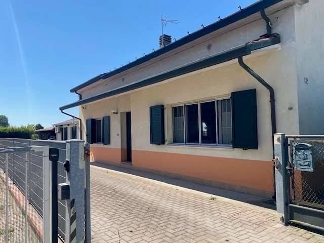 casa indipendente in vendita a Cervia in zona Villa Inferno