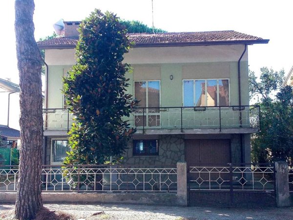 casa indipendente in vendita a Cervia in zona Milano Marittima