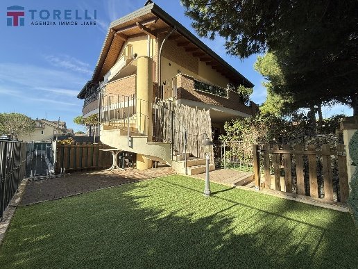 appartamento in vendita a Cervia in zona Pinarella