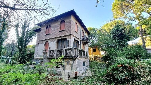 casa indipendente in vendita a Cervia
