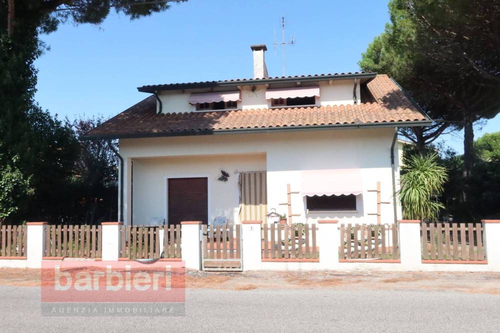 casa indipendente in vendita a Cervia
