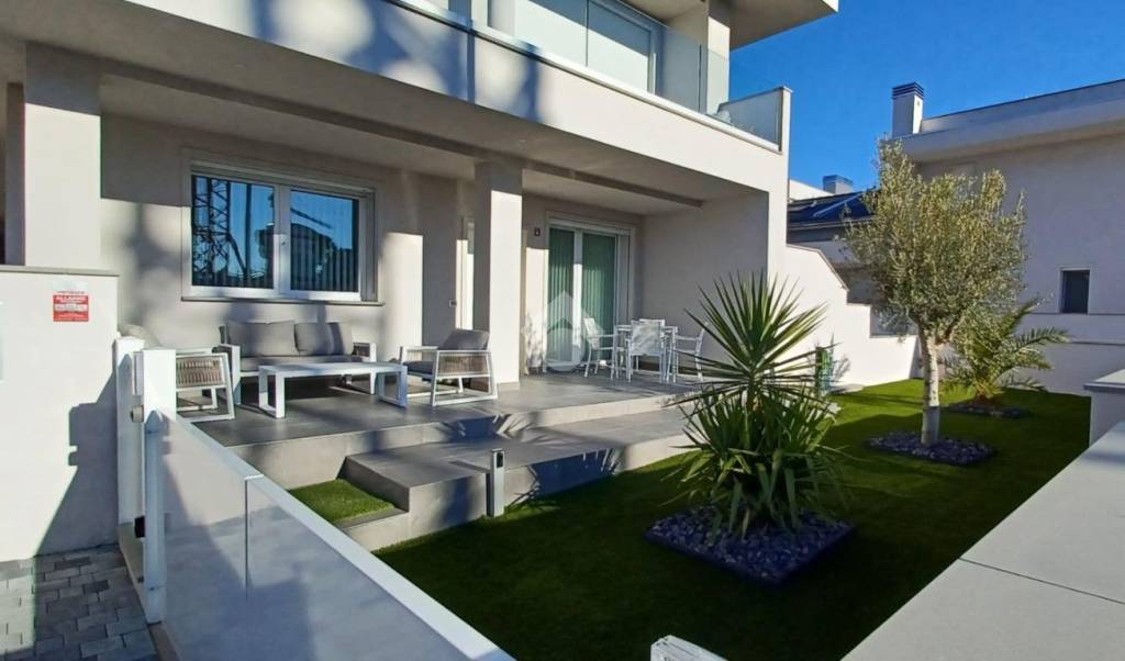 appartamento in vendita a Cervia in zona Pinarella