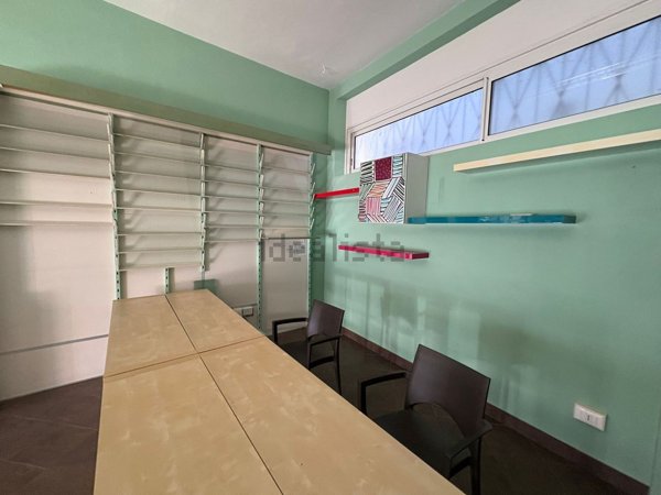 negozio in vendita a Cervia in zona Castiglione di Cervia