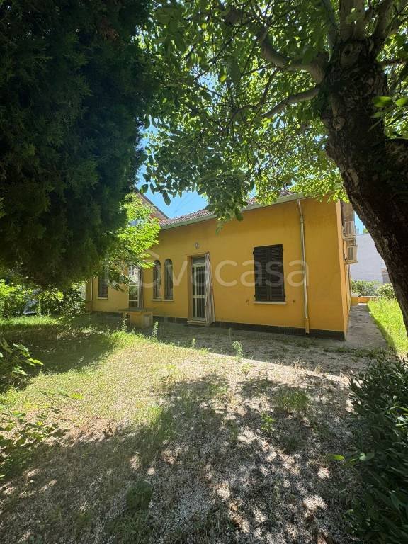 casa indipendente in vendita a Cervia