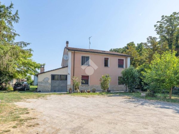 casa indipendente in vendita a Cervia in zona Montaletto