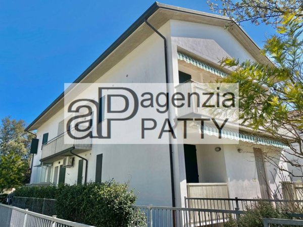 appartamento in vendita a Cervia in zona Pinarella