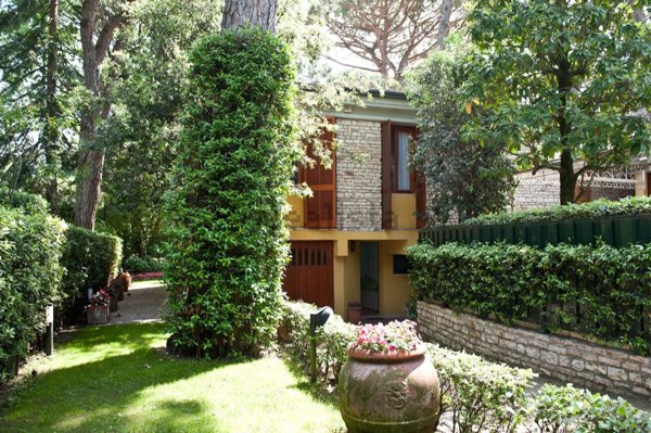 appartamento in vendita a Cervia in zona Milano Marittima