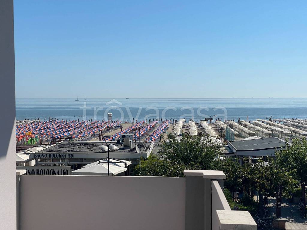 appartamento in vendita a Cervia in zona Pinarella