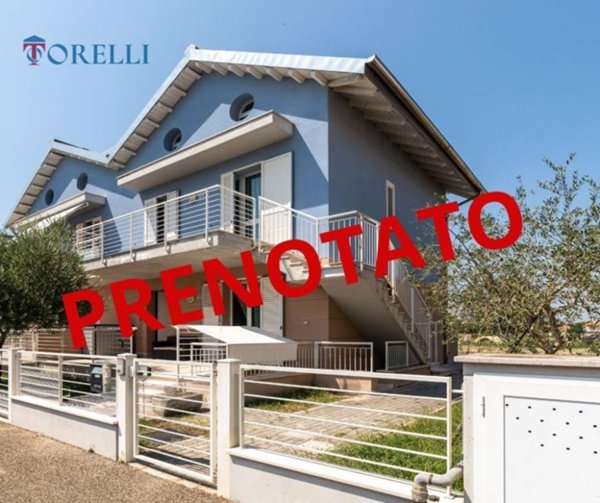 casa indipendente in vendita a Cervia in zona Pinarella