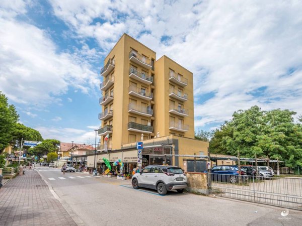 appartamento in vendita a Cervia in zona Pinarella