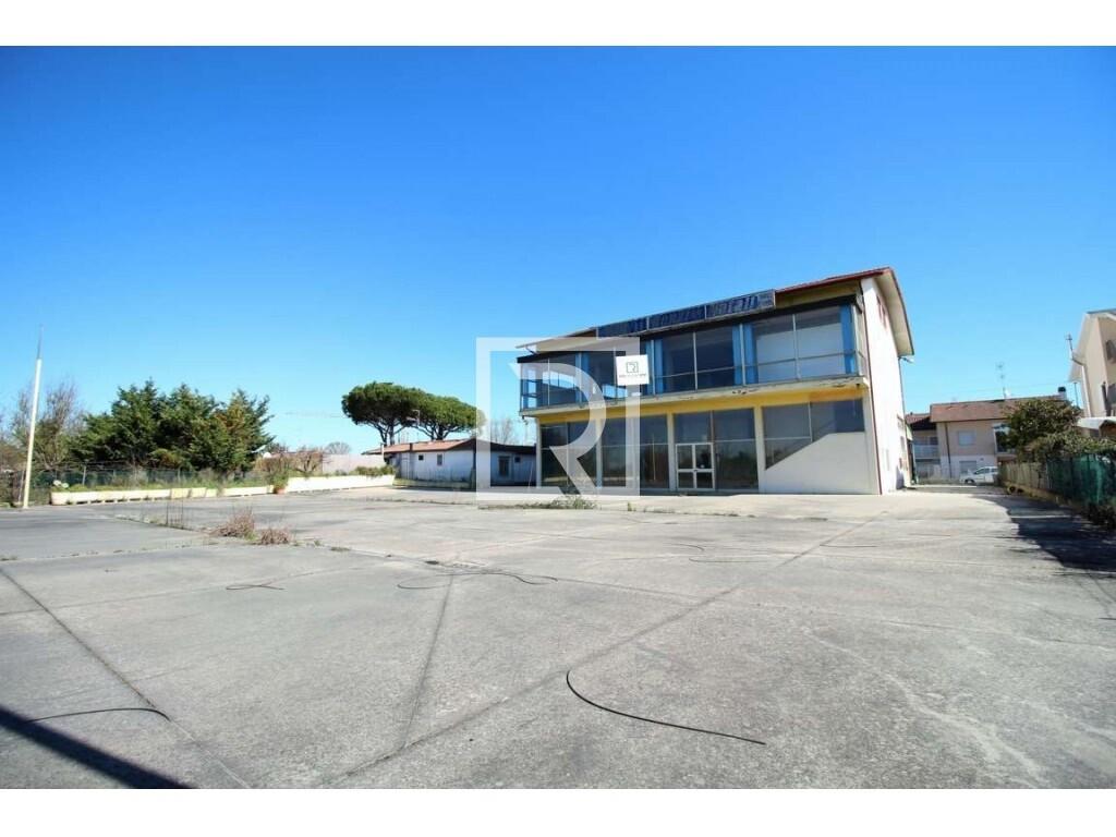 casa indipendente in vendita a Cervia
