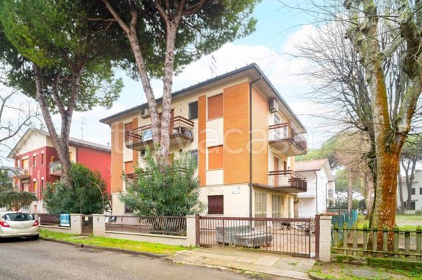 appartamento in vendita a Cervia in zona Pinarella