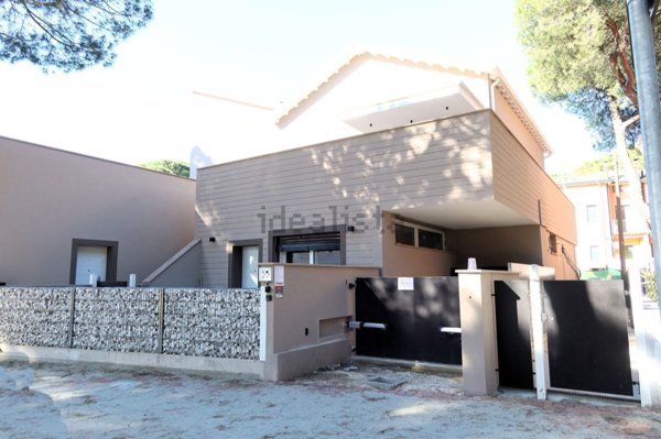 appartamento in vendita a Cervia in zona Milano Marittima