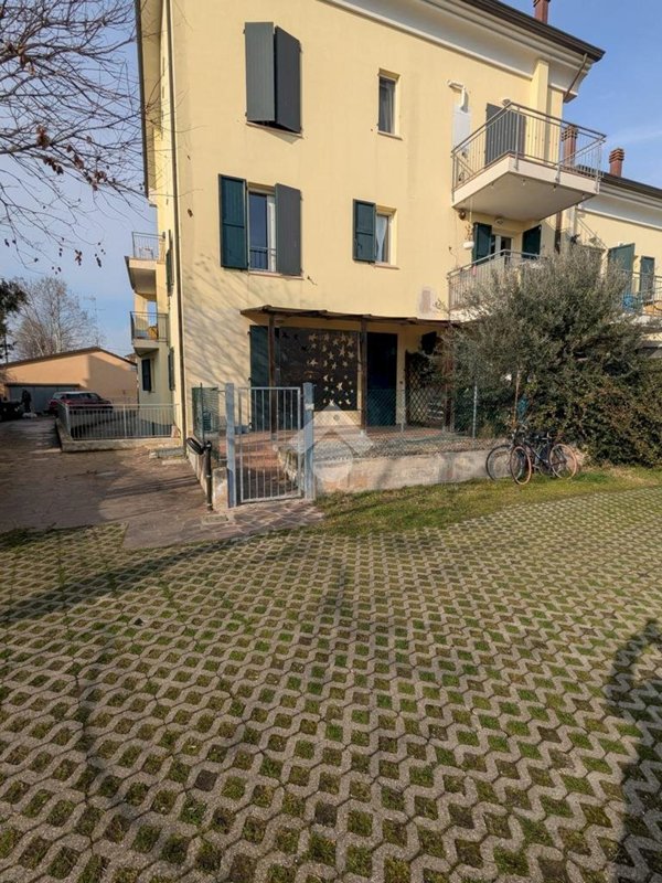 appartamento in vendita a Cervia in zona Castiglione di Cervia