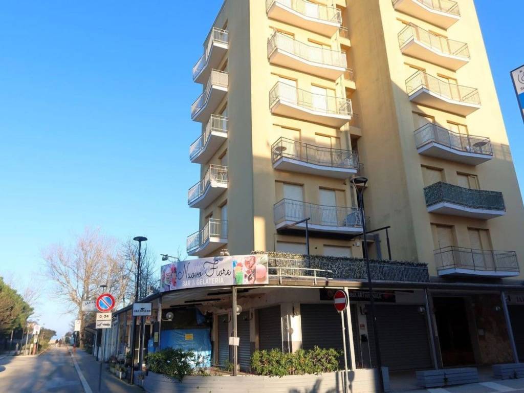 appartamento in vendita a Cervia in zona Pinarella