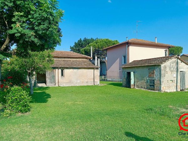 casa indipendente in vendita a Cervia in zona Montaletto