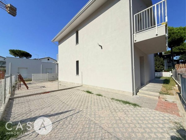 casa indipendente in vendita a Cervia in zona Pinarella