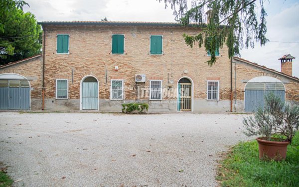 appartamento in vendita a Cervia in zona Pisignano