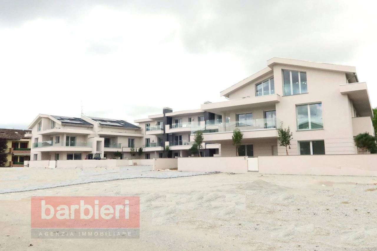 appartamento in vendita a Cervia in zona Pinarella