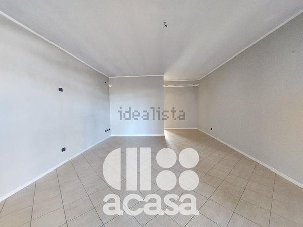locale commerciale in vendita a Cervia in zona Milano Marittima