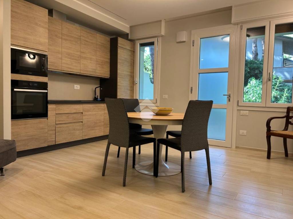 appartamento in vendita a Cervia in zona Milano Marittima