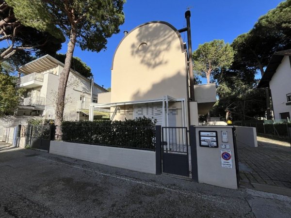casa indipendente in vendita a Cervia in zona Milano Marittima
