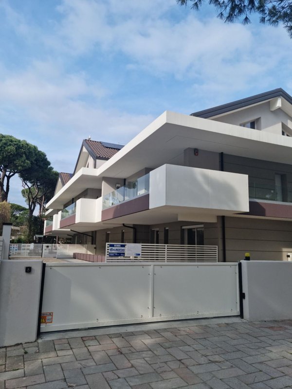 appartamento in vendita a Cervia in zona Milano Marittima