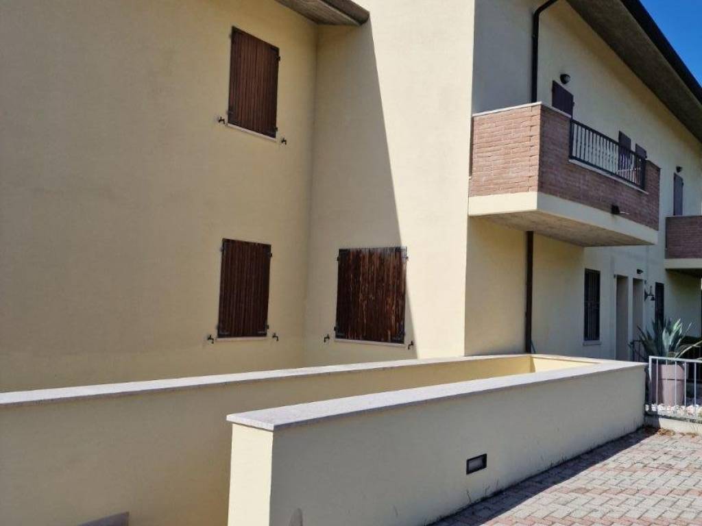 casa indipendente in vendita a Cervia