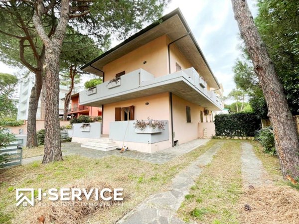appartamento in vendita a Cervia in zona Milano Marittima