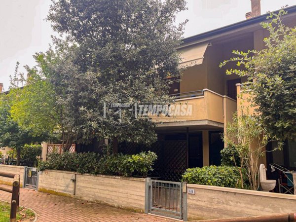 appartamento in vendita a Cervia in zona Pinarella