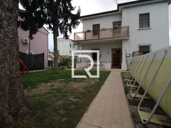 casa indipendente in vendita a Cervia in zona Villa Inferno