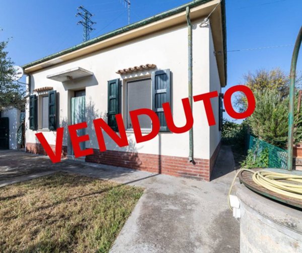 casa indipendente in vendita a Cervia in zona Castiglione di Cervia