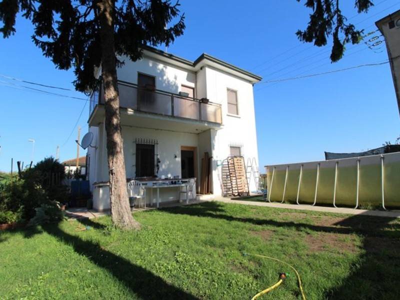 casa indipendente in vendita a Cervia in zona Montaletto