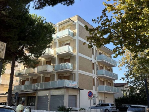 appartamento in vendita a Cervia in zona Milano Marittima